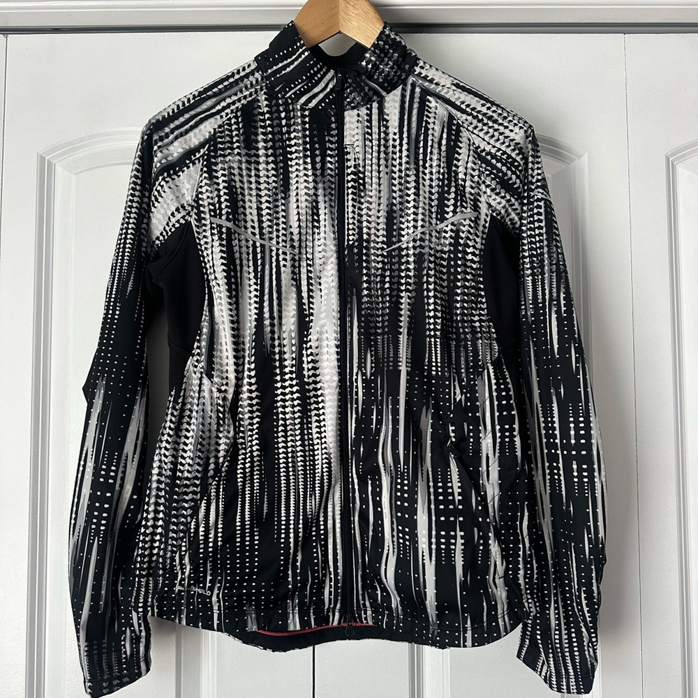 Saucony Women's Small Jacket Lightweight Running Zipper Pockets Black White